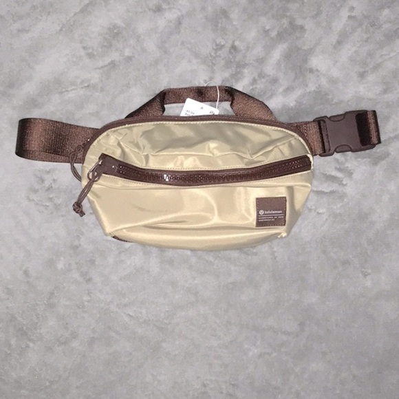 lululemon athletica Handbags - Lululemon belt bag (out of stock in store and online)